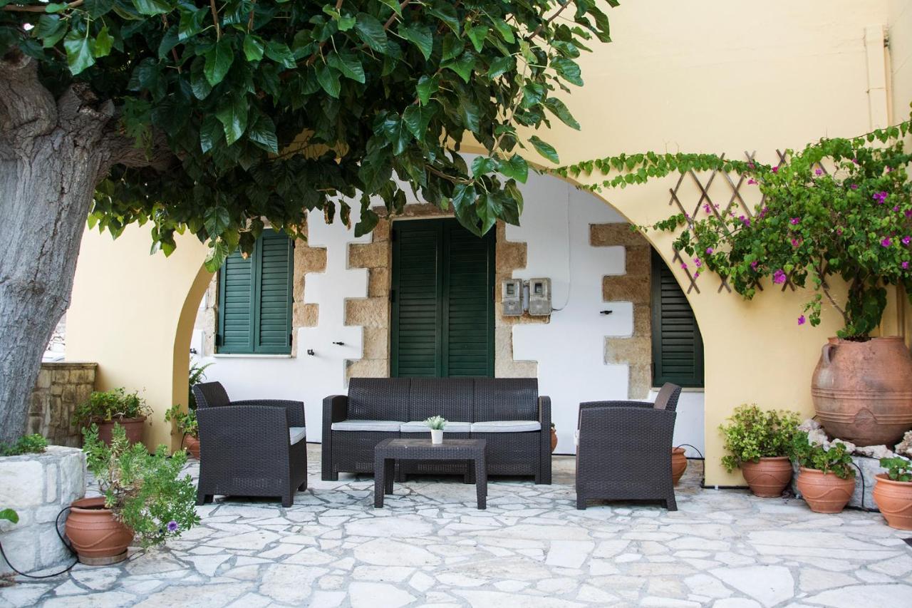 Villa Dimitris Kalamítsion Amigdhálion Exterior foto