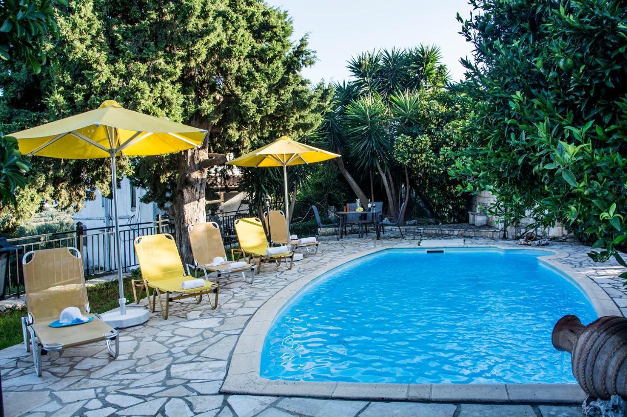 Villa Dimitris Kalamítsion Amigdhálion Exterior foto